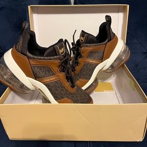 Michael Kors Olympia Monogram Trainer -Brown Sz 10